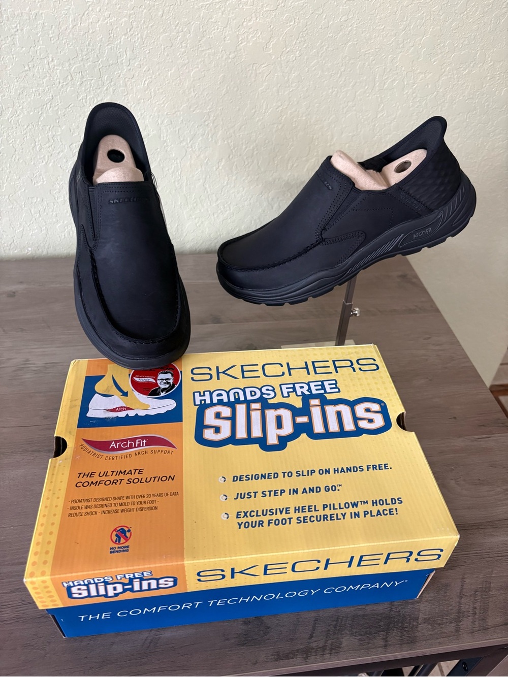 NWT Skechers Slip-Ins Arch Fit Motley Milo Black Loafers Men’s 9.5